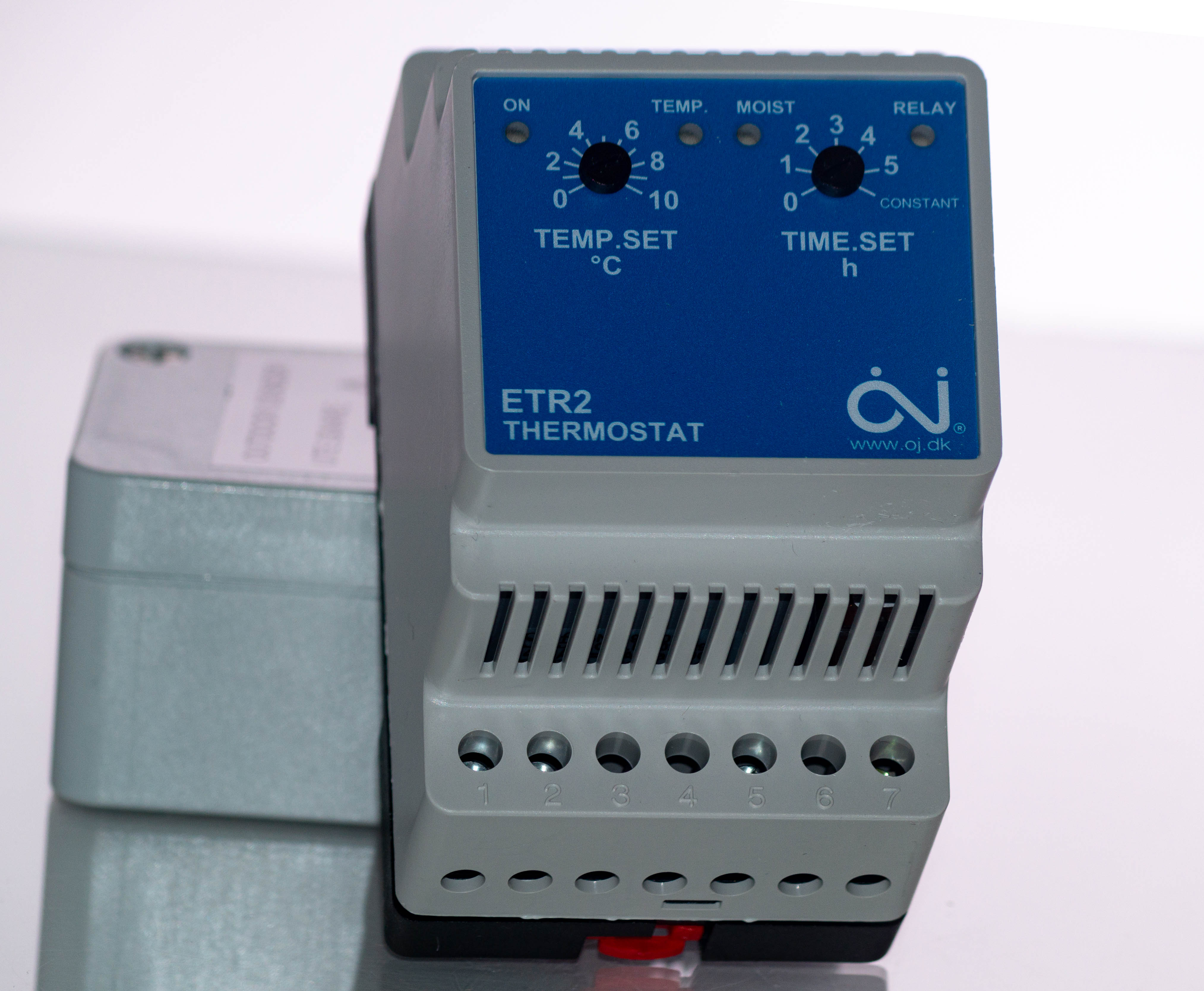 OJ Electronics ETR21550 Термостат с функциями регистрации влажности и